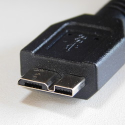 Micro USB-B3.0の画像